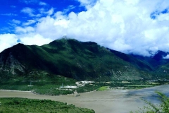雅鲁藏布大峡谷