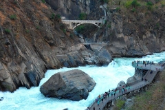 虎跳峡
